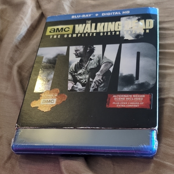 The Walking Dead Season 6 Blu-ray - Picture 2 of 3